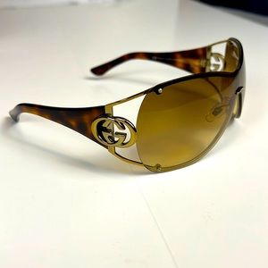 GUCCI sunglasses